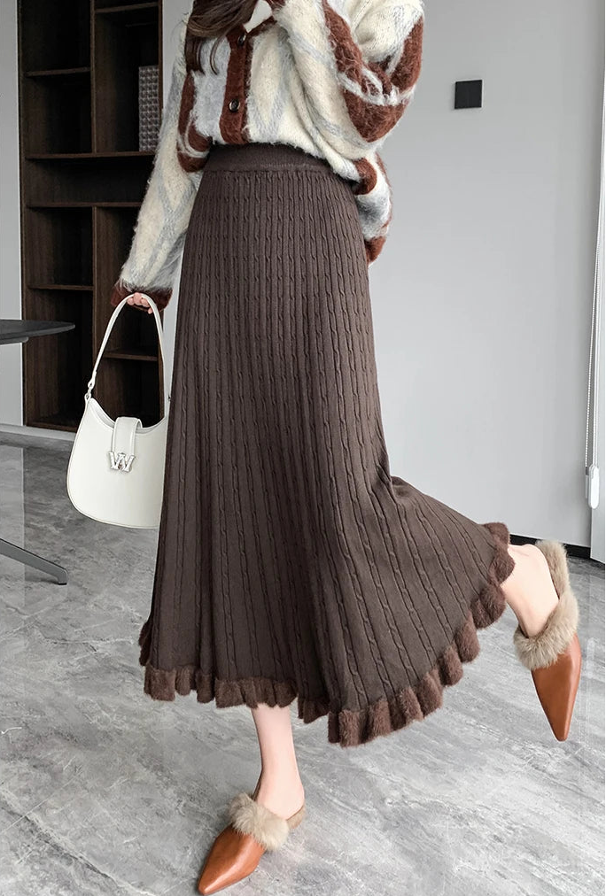 Golden Hour Pleated Knit Skirt
