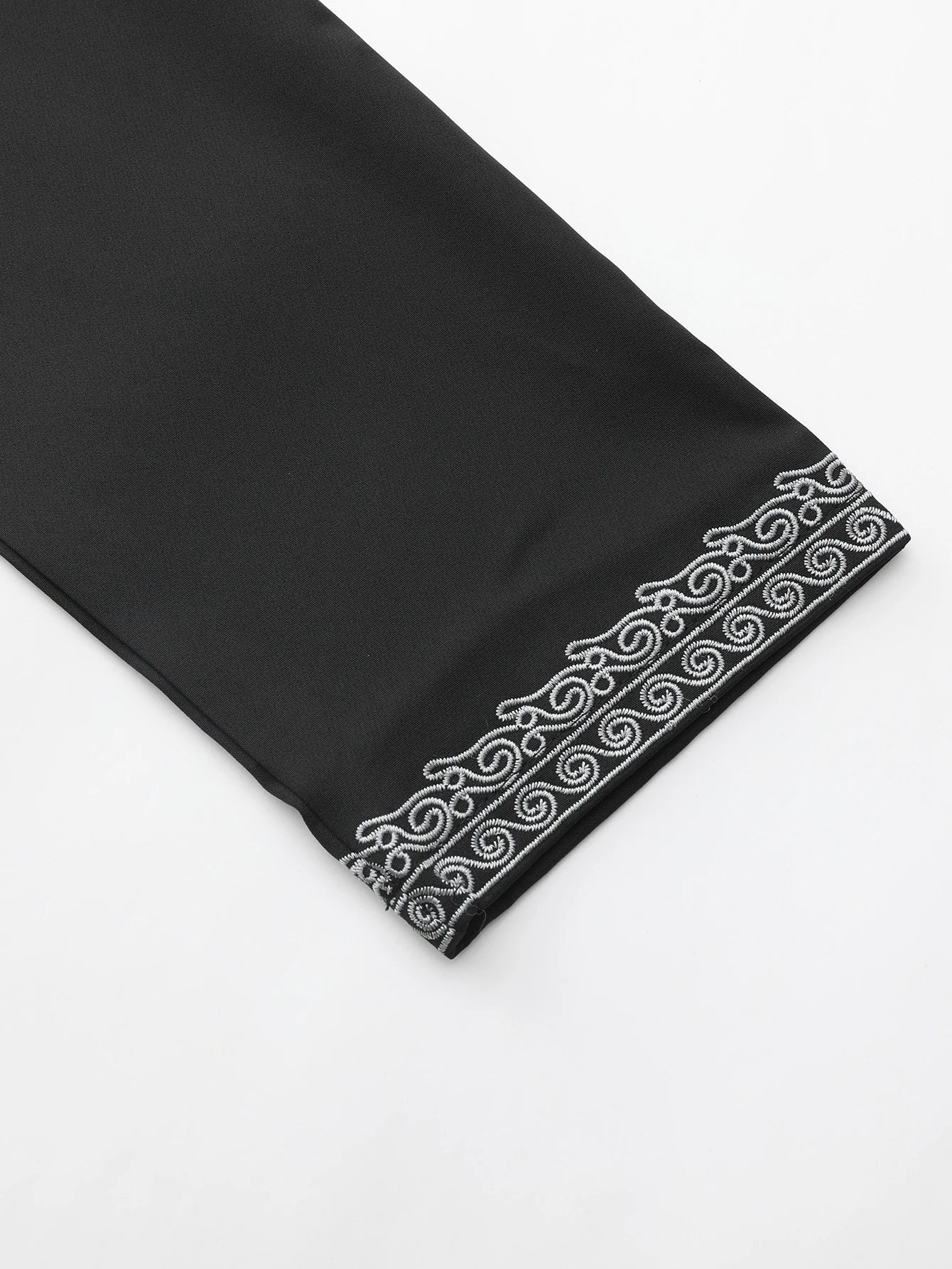 Onyx Thread Long Thobe